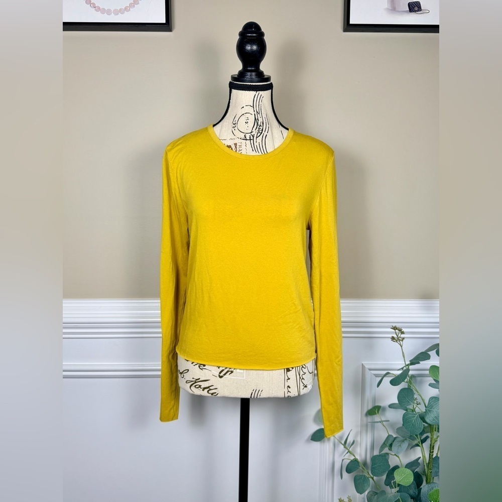 By Anthropologie Long Sleeve Tee Size Medium NWT